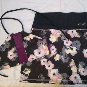 Savage swim SET Dallas bikini top & Shelby skirt size medium (retired print) HTF